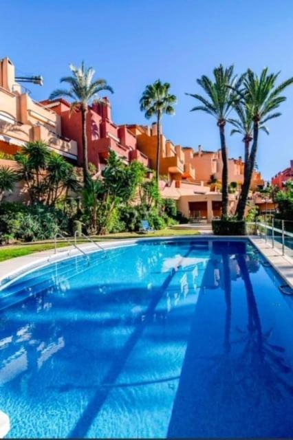 Apartamento Fantastic Townhouse Nueva Andalucia, Marbella *