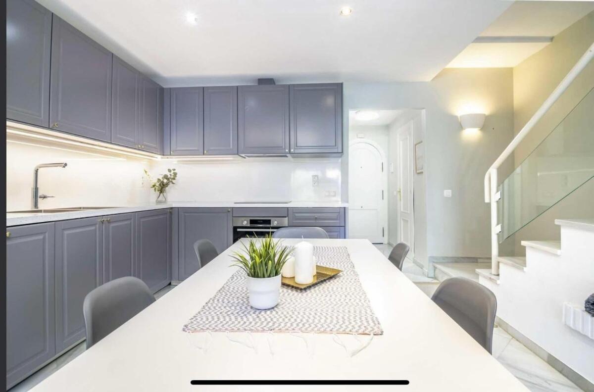 Fantastic Townhouse Nueva Andalucia, Marbella Apartamento *